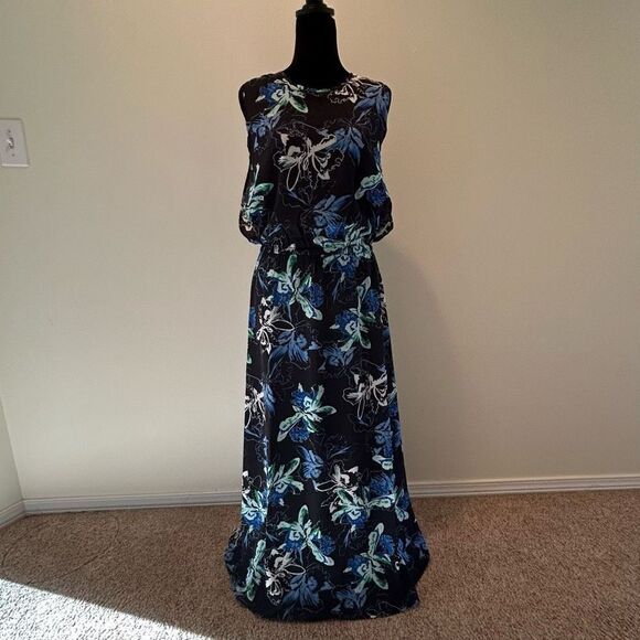 NWT XS Du Jour Long Dress Printed Floral - Picture 1 of 8